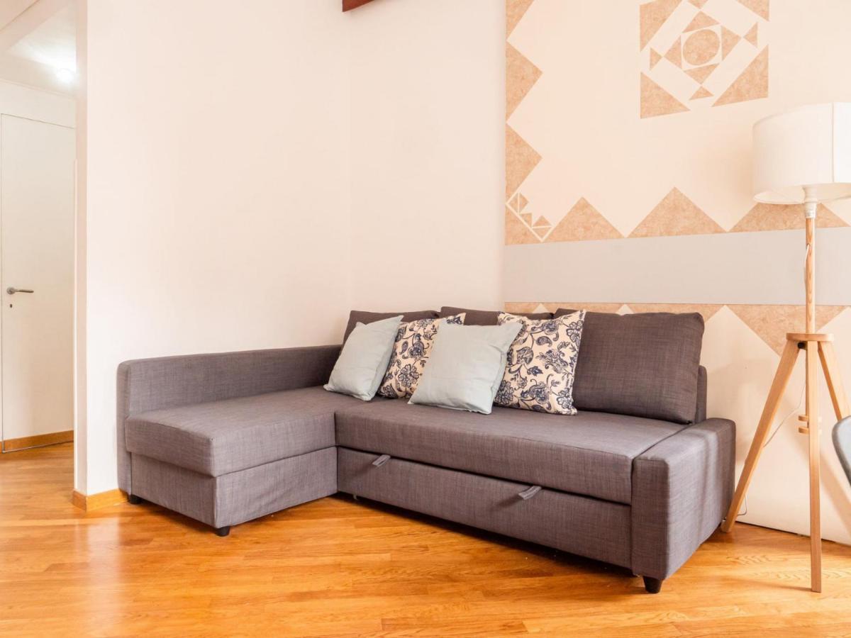 Appartement The Rent - Two-bedroom In Maciachini District *