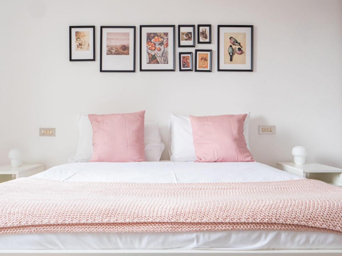 The Rent - Two-bedroom In Maciachini District Appartement *
