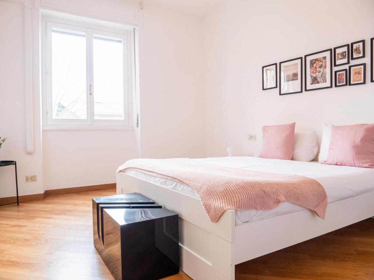 The Rent - Two-bedroom In Maciachini District Appartement Milan